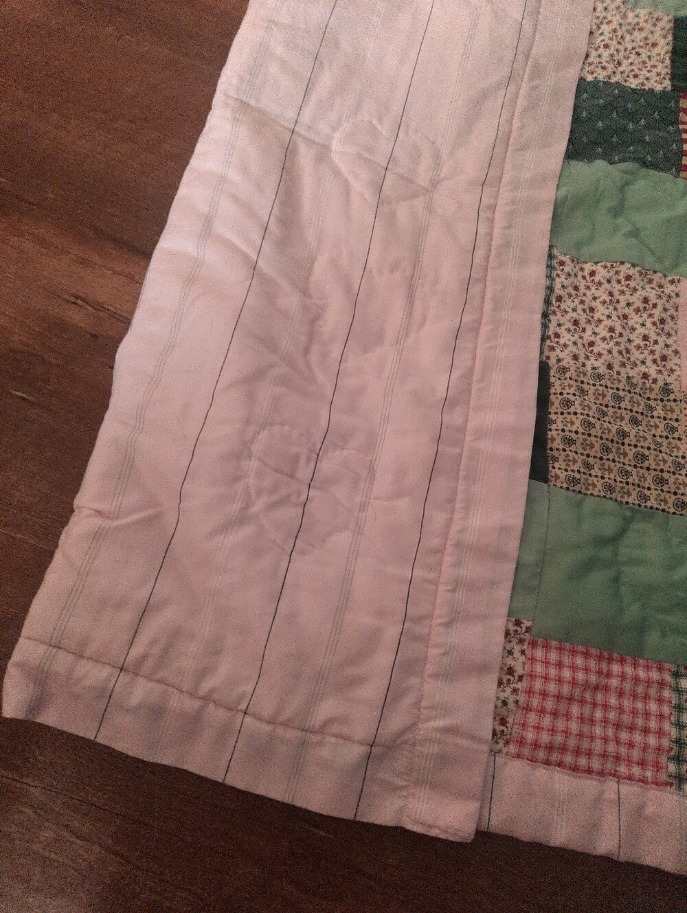 Small Patchwork Quilt - Picture 3 of 5